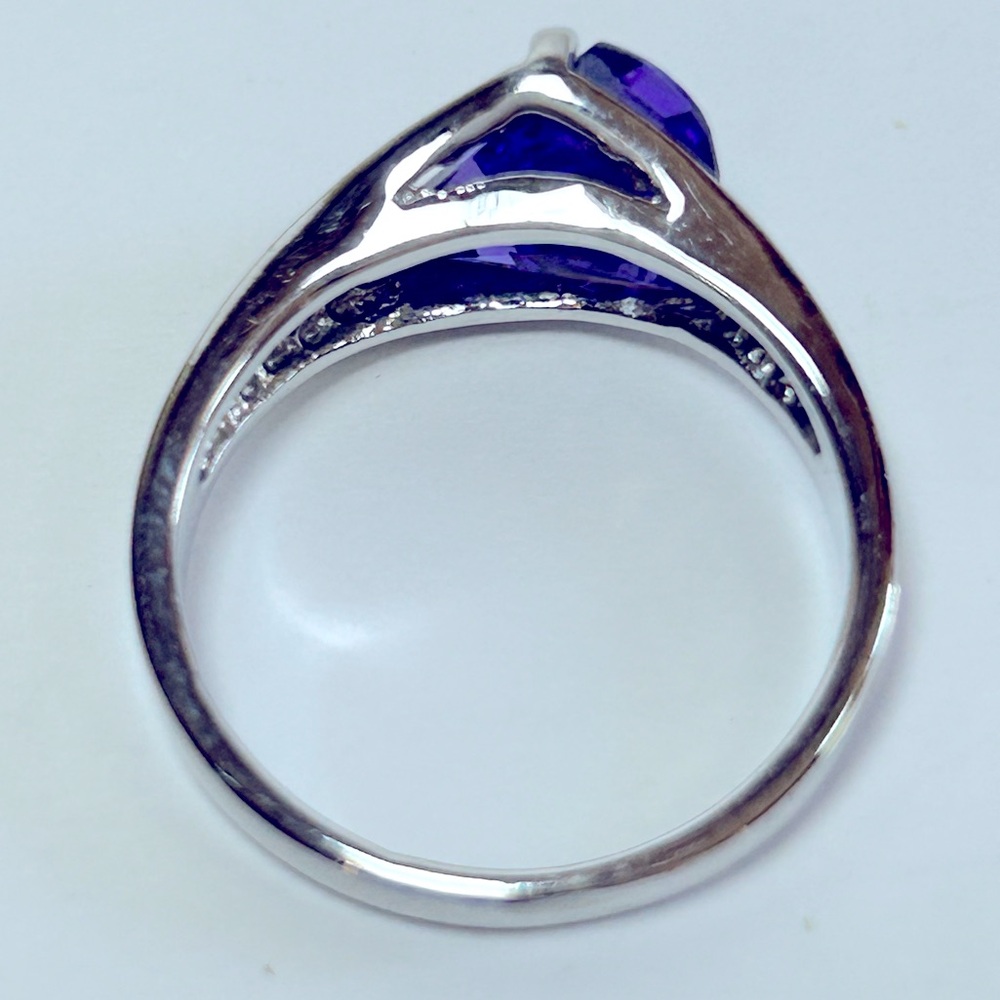 Stunning Amethyst 18k GE SRC Size 7 - Picture 9 of 10